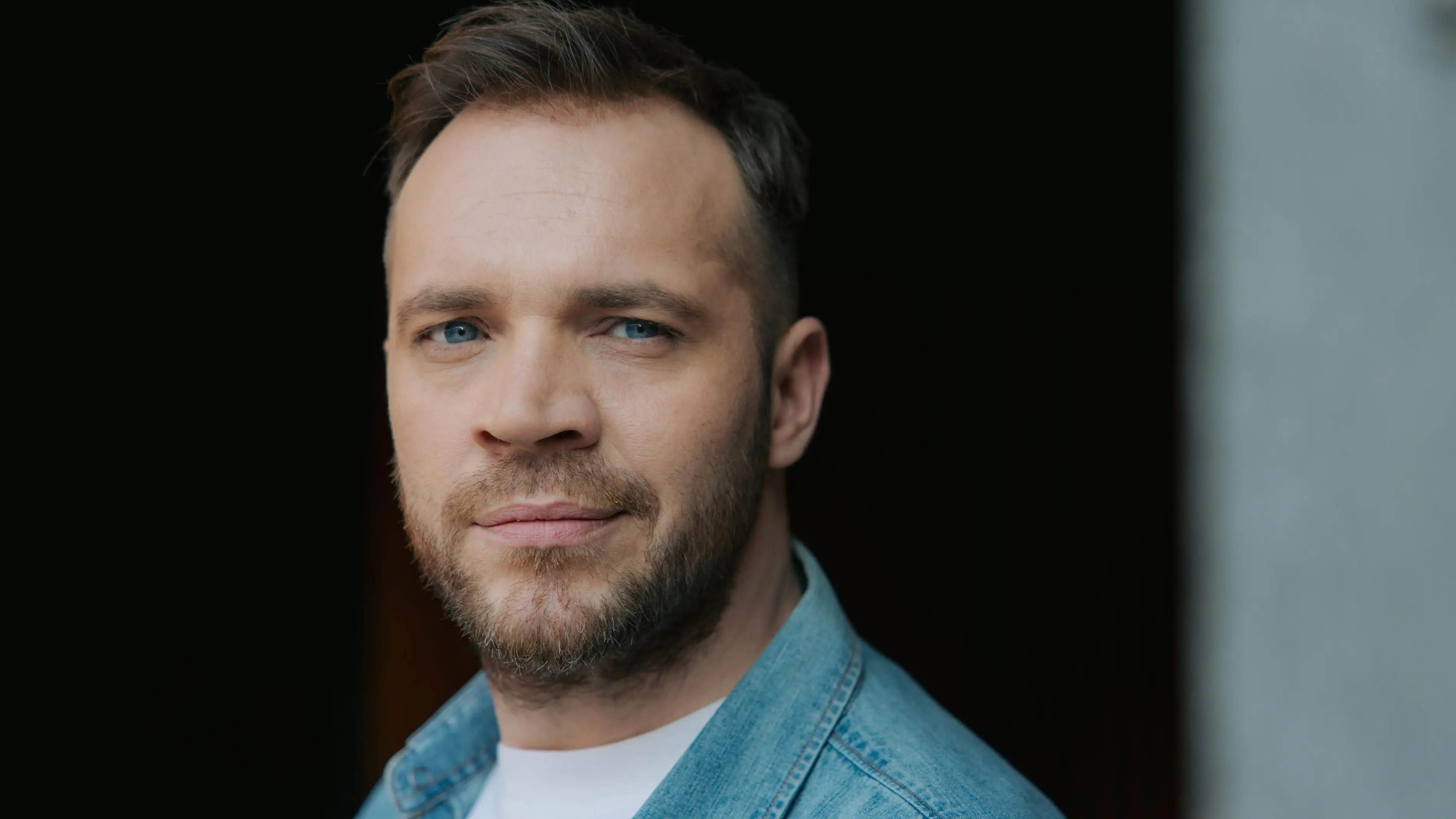 Wird Erik (Patrick Heinrich) seine Freundin verlassen?