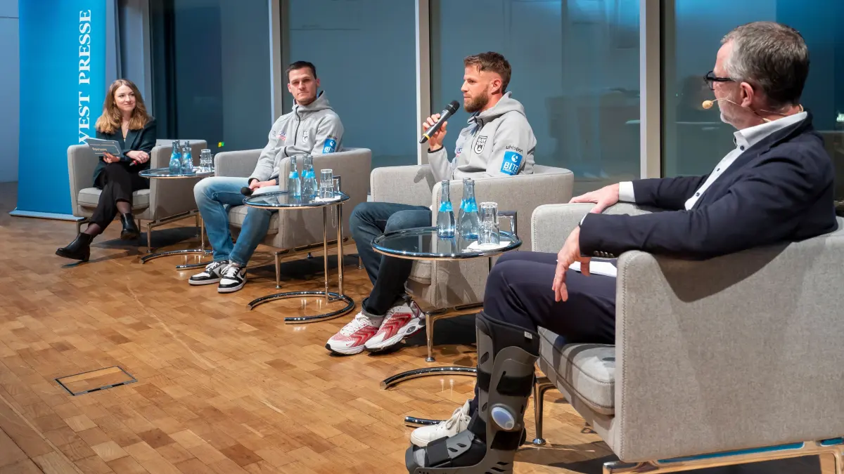 Stadthaus: FORUM mit Thomas Wörle (Trainer) und Johannes Reichert (Kapitän), SSV Ulm, Moderation: Uli Becker und Nadine Vogt