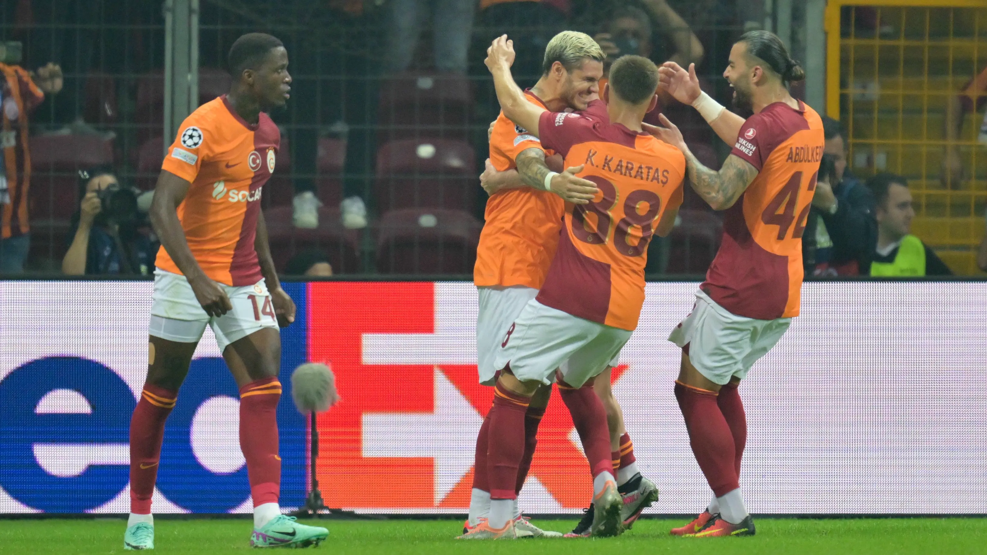 Mauro Icardi von Galatasaray Istanbul (M) ist heute in der UEFA Europa League im Einsatz.