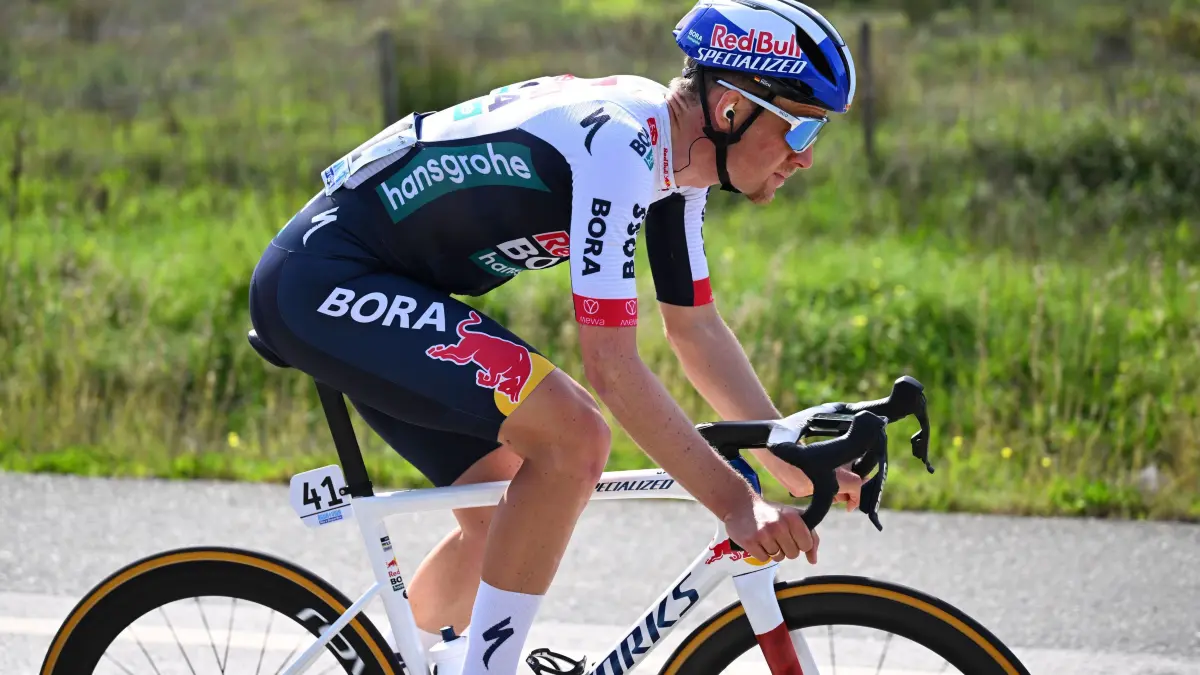 2025 Volta Algarve cycling race - Stage 2: 2025 Volta Algarve cycling race - Stage 2 ALTO DA FOIA, PORTUGAL - FEBRUARY 20 : Koch Jonas GER of Red Bull - Bora - Hansgrohe during stage 2 of the 51th edition of the Volta Algarve cycling race, with start in Lagoa and finish in Alto Da Foia on February 20, 2025 in Alto Da Foia, Portugal, 20/02/2025 Motordriver Kenny Verfaillie - Alto Da Foia Portugal PUBLICATIONxNOTxINxFRAxBEL Copyright: xTomasxSiskx