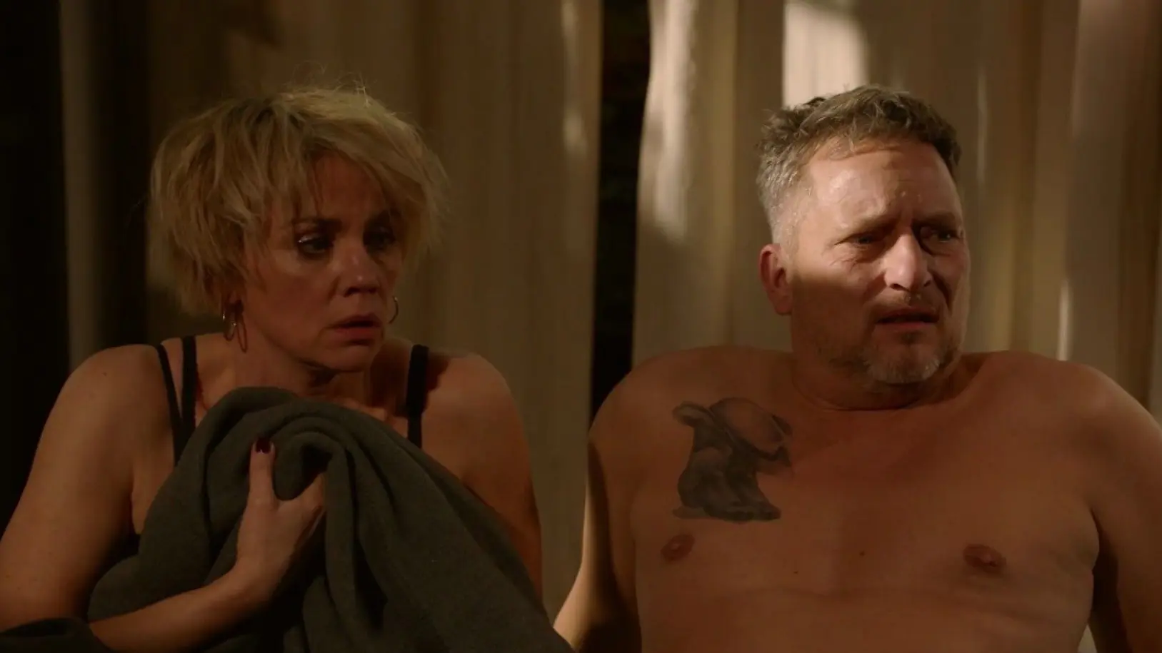 Über die Vorgeschichte von Yvonne (Gisa Zach) und Michi (Lars Pape) ist längst nicht alles bekannt.