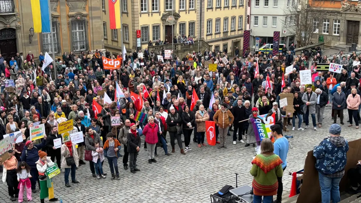 Demo gegen rechts in Schwäbisch Hall. Organisiert vom Bündnis gegen rechts am Tag vor der Bundestagswahl.
