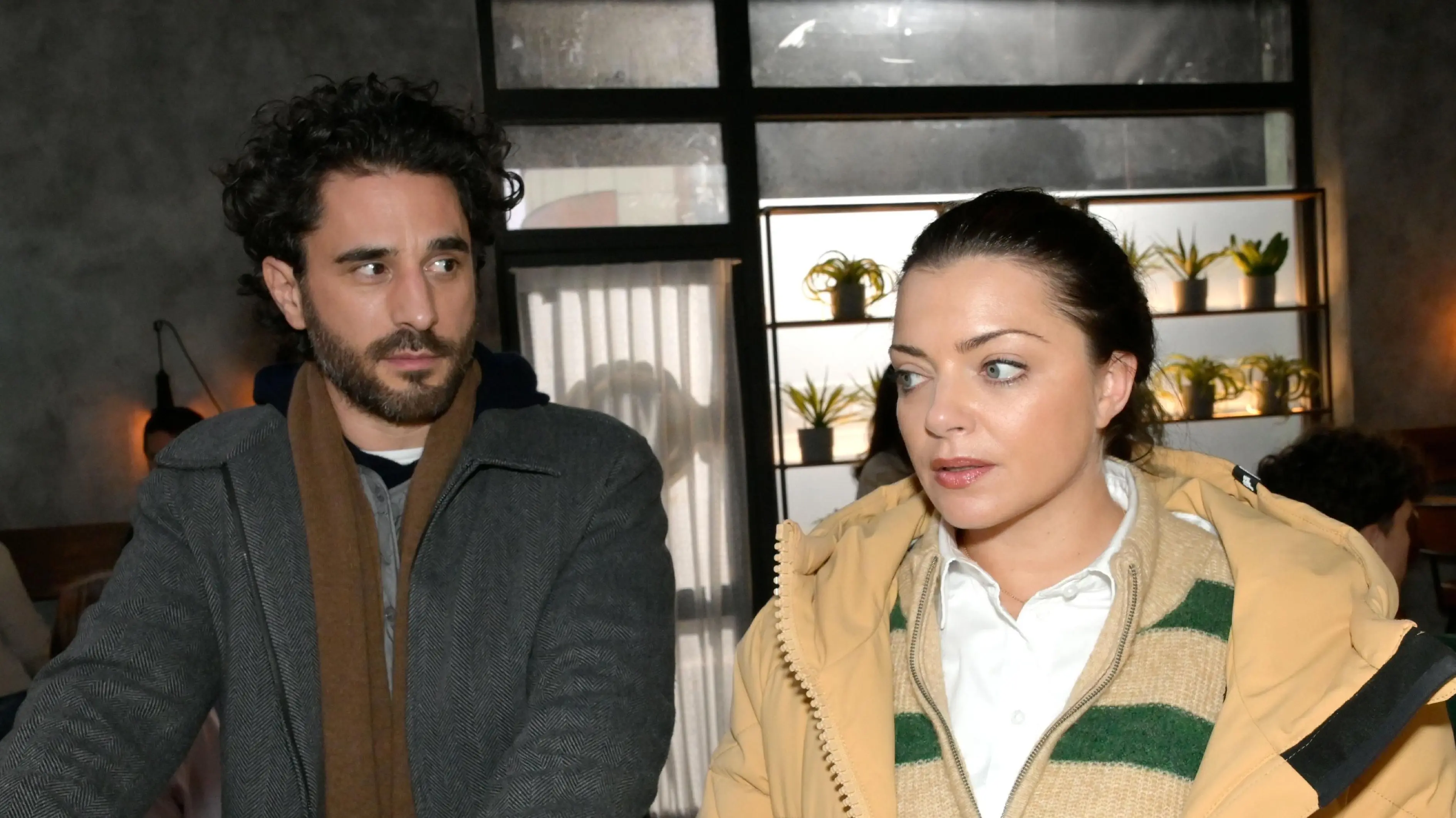 Tobias (Jan Kittmann) ist der neue Mann an Emilys Seite.