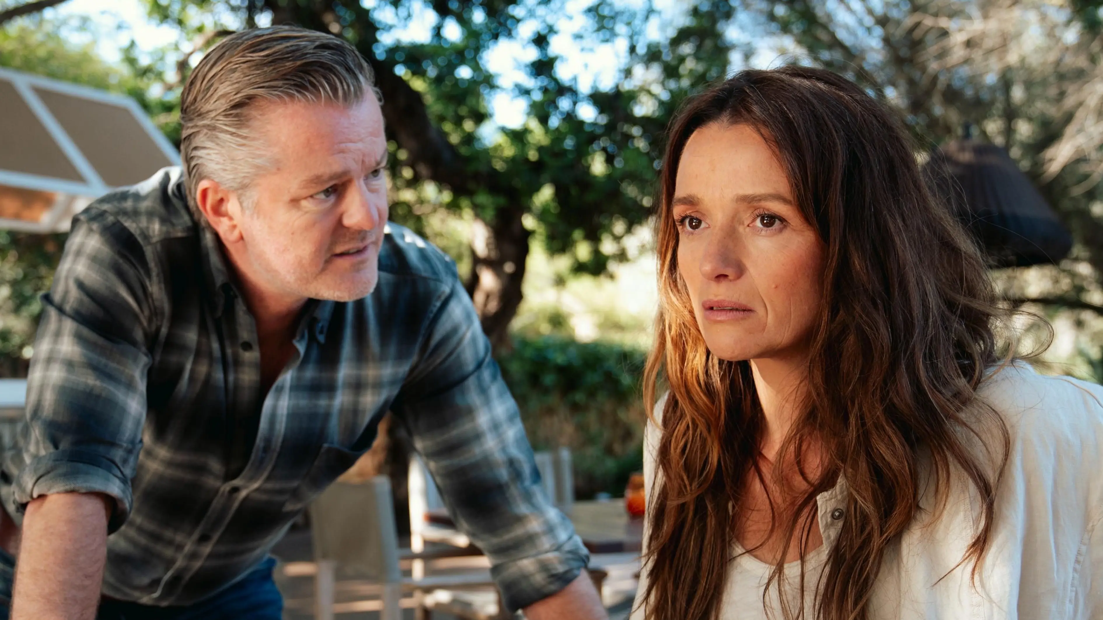 Ingo (André Dietz) und Jenny (Kaja Schmidt-Tychsen) haben sich auf Mallorca ineinander verliebt.