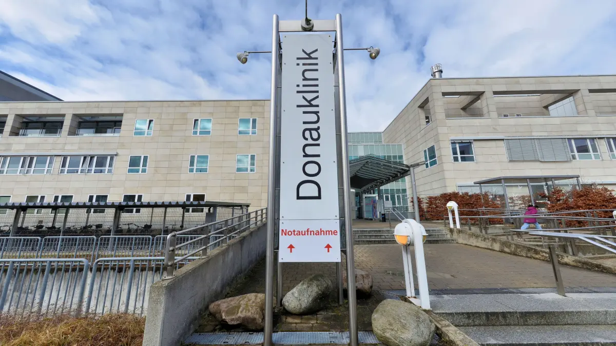 Auch die Donauklinik soll ihr Defizit verringern. Im vergangenen Jahr lag es bei über 7 Millionen Euro. Heuer sollen es noch 6,85 Millionen Euro sein.