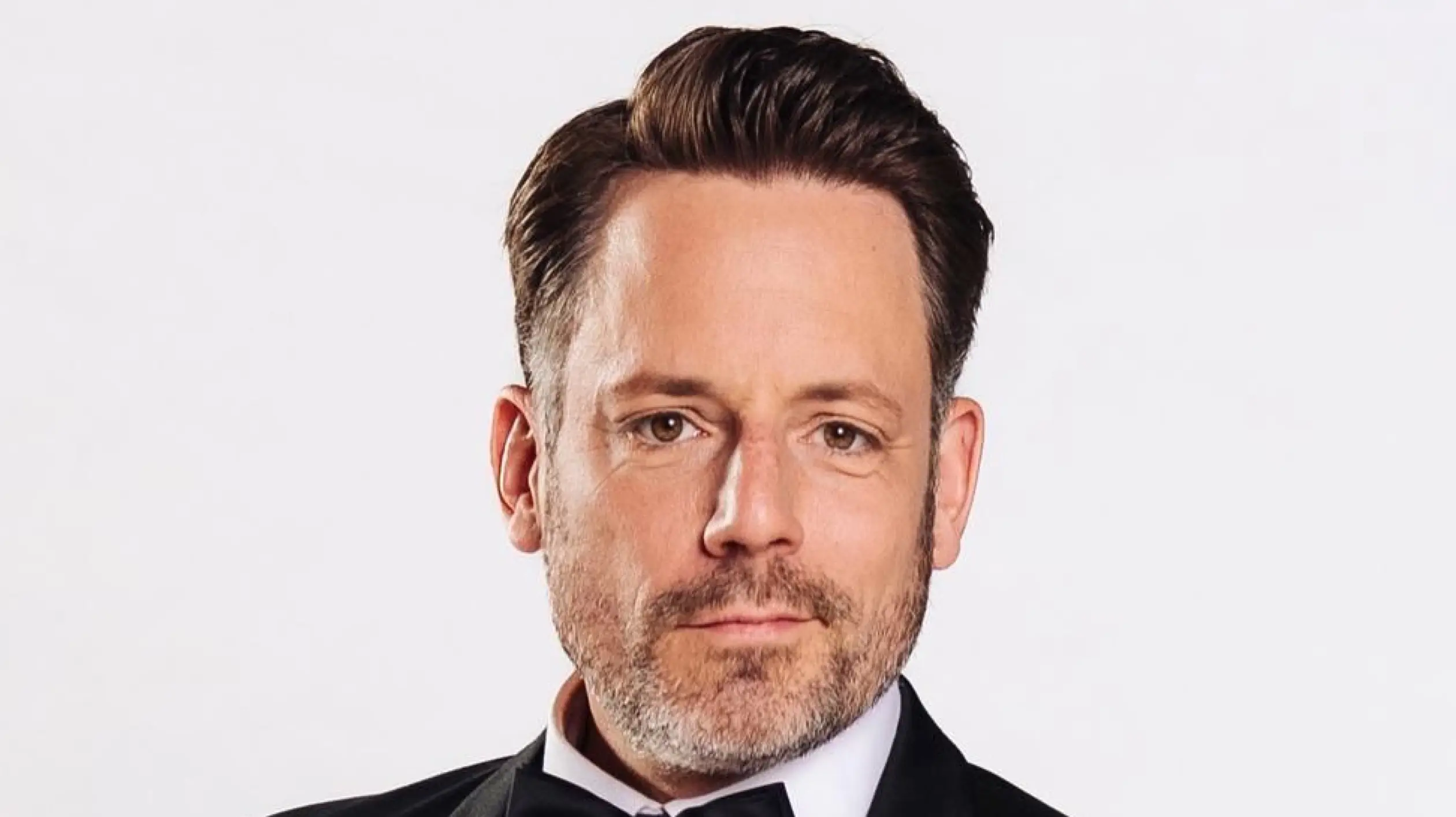 Ex-AWZ-Serienstar Justus (Matthias Brüggenolte) ist nach einem Brand ums Leben gekommen.