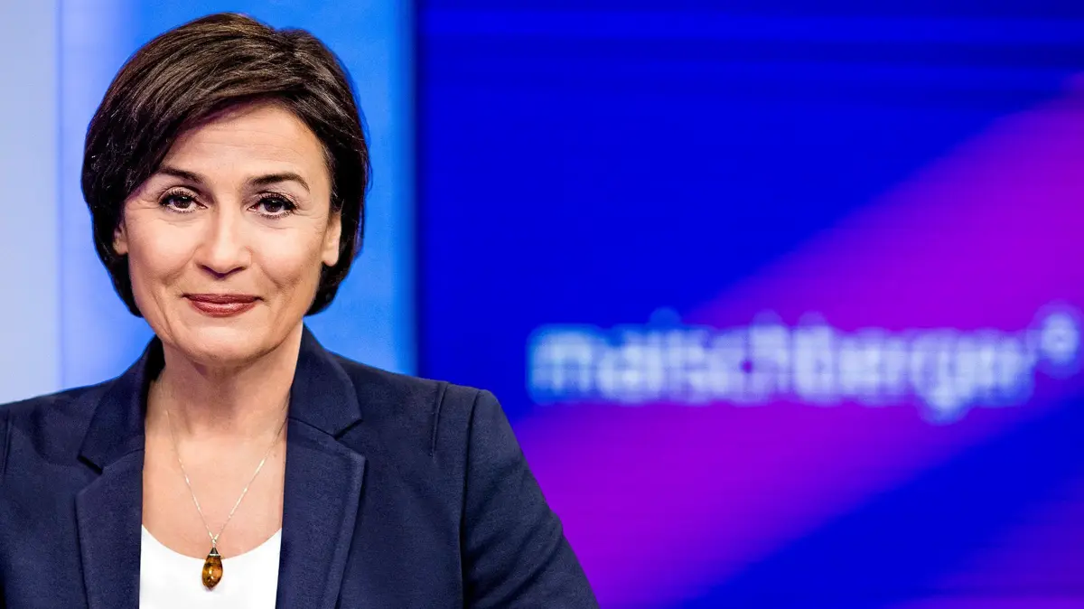 Immer dienstags und mittwochs diskutiert Sandra Maischberger in der ARD über aktuelle Themen. Wer sind heute, am 4. März, ihre Gäste? WESTDEUTSCHER RUNDFUNK KÖLNmaischberger.die woche - Sandra MaischbergerModeratorin Sandra Maischberger© WDR/Thomas Kierok, honorarfrei - Verwendung gemäß der AGB im engen inhaltlichen, redaktionellen Zusammenhang mit genannter WDR-Sendung und bei Nennung "Bild: WDR/Thomas Kierok" (S1+). WDR Kommunikation/Redaktion Bild, Köln, Tel: 0221/220 -7132 oder -7133, Fax: -777132, bildredaktion@wdr.de