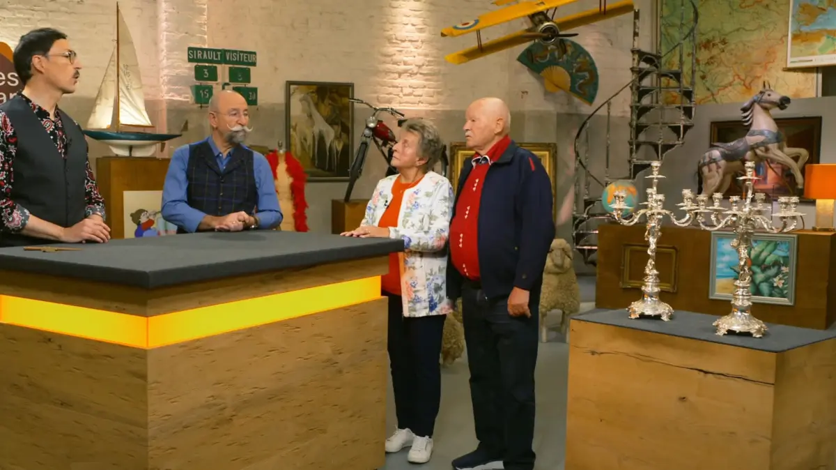 Klaus und Doris stellen ihre Kerzenleuchter vor.