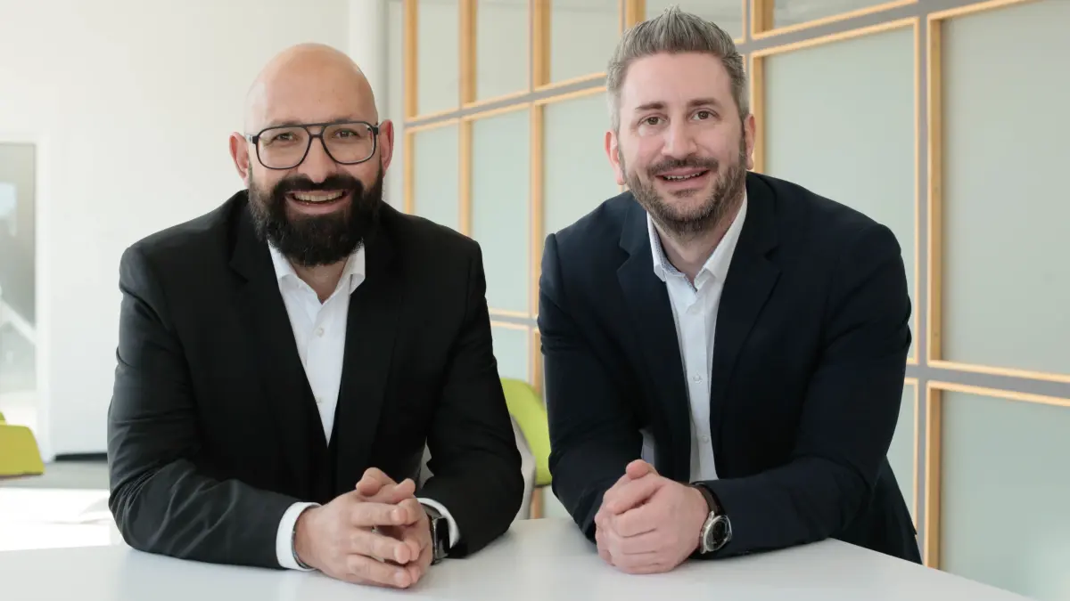 Die Bitbase-Geschäftsführer José Enrique Gómez Asbeck (links) und Volker Baisch in Reutlingen.