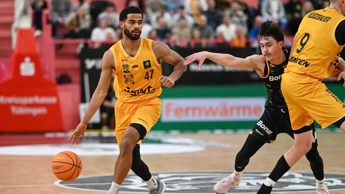 GER, Tigers Tuebingen vs. Bozic Estriche Knights Kirchheim, Basketball, Herren, Pro A, 2. Barmer Basketball Bundesliga, Saison 24/25, 07.03.2025: Marvin Heckel (Tigers Tuebingen, #47) gegen Gian Aydinoglu (Bozic Estriche Knights Kirchheim, #44)
GER, Tigers Tuebingen vs. Bozic Estriche Knights Kirchheim, Basketball, Herren, Pro A, 2. Barmer Basketball Bundesliga, Saison 24/25, 07.03.2025
Foto: Eibner-Pressefoto/Nicolas Woern