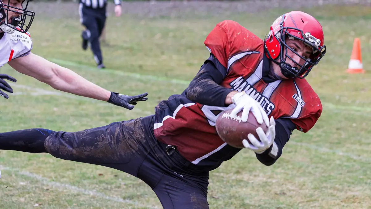 American Football Bezirksliga Saisonvorbereitung: American Football Bezirksliga Saisonvorbereitung; Kuchen Mammuts - Schwaz Hammers;
Touchdown für die Kuchen Mammuts;
15.03.2025; Ankenstadion; Kuchen.
Foto: Thomas Madel
