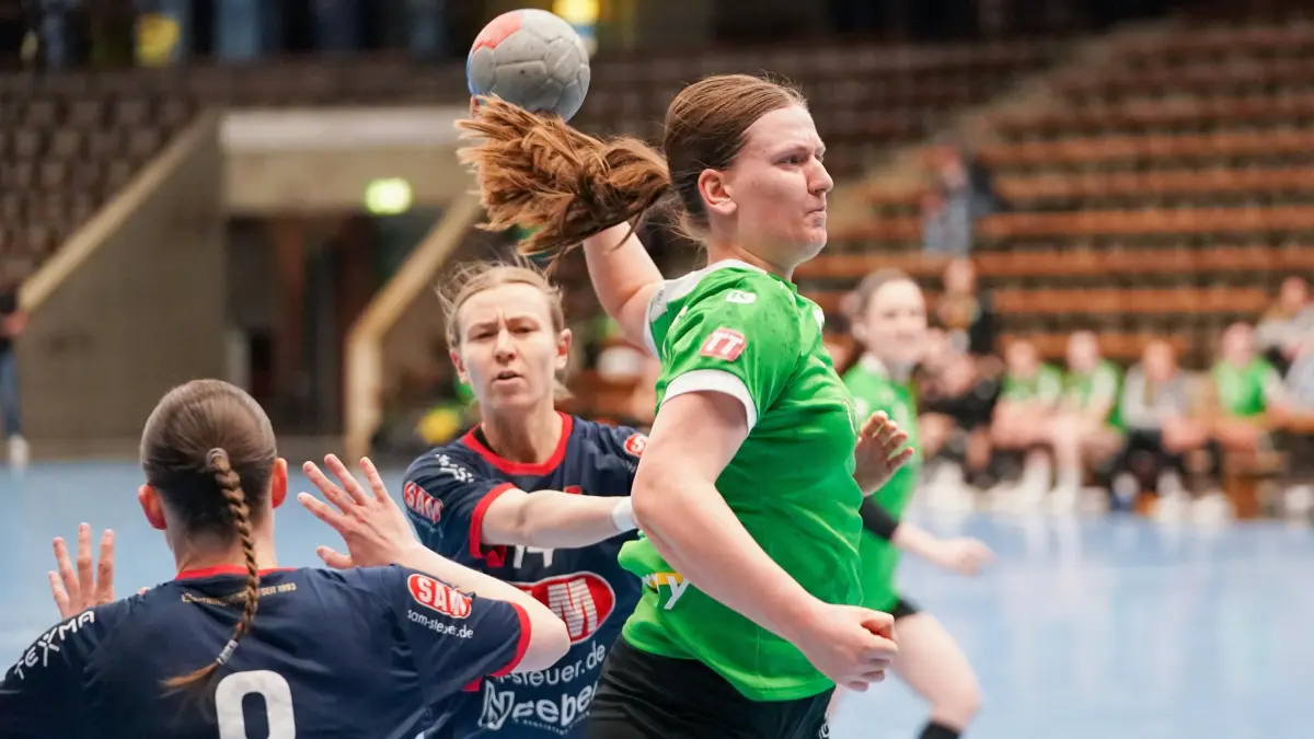 FA Göppingen 2 - H2Ku Herrenberg: FA Göppingen 2 - H2Ku Herrenberg
Nicola Merz (2)