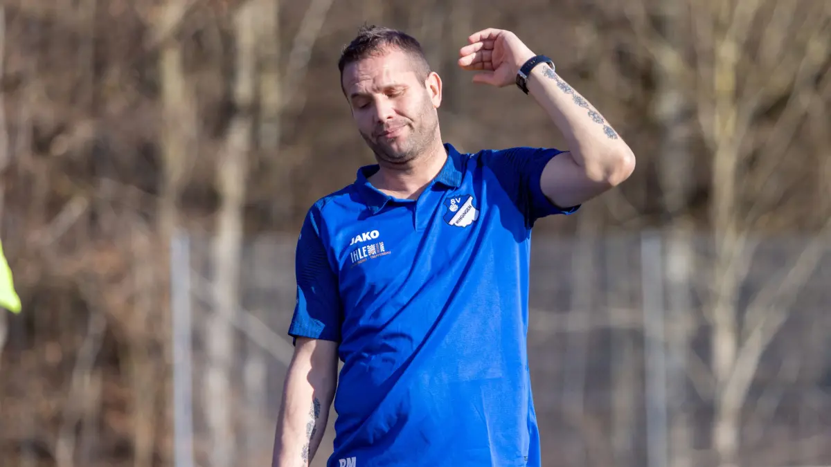 SV Ringingen (blau) - TSV Langenau Bezirksliga Robert Monostori Trainer Ringingen