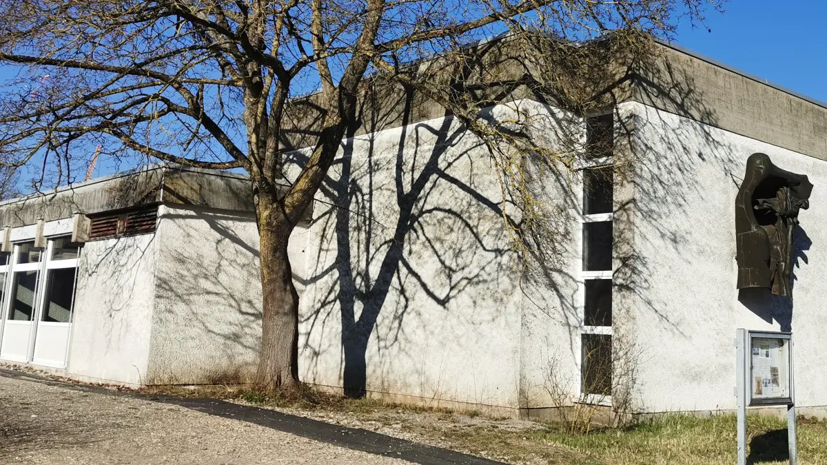 Das evangelische Gemeindezentrum am Wenzelstein wird abgerissen. Bloß wann, ist die Frage.