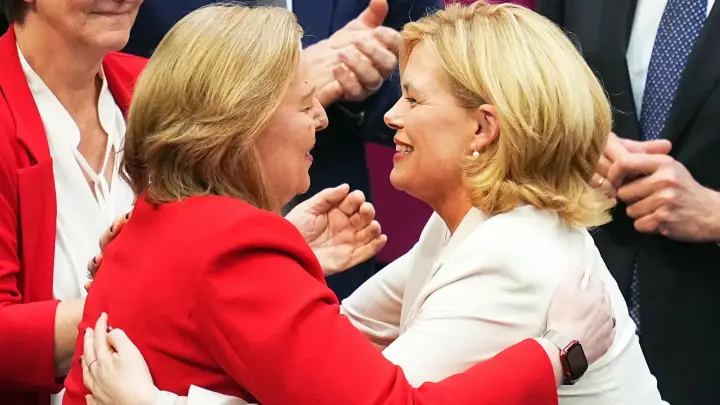 Der neue Bundestag zwischen Wahlrecht und Weihnachtsbaum