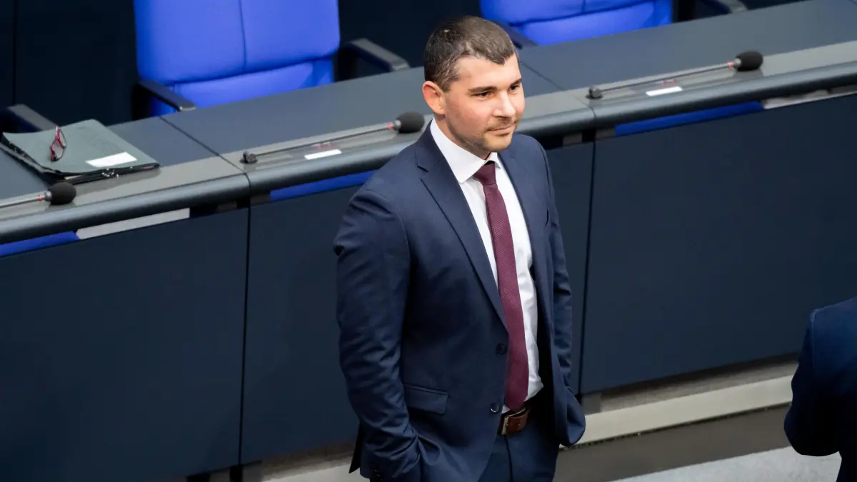 Erste Sitzung des neugewählten Deutschen Bundestages in Berlin: Berlin, Germany - March 25, 2025: Constituent session of the German Bundestag. The 21 German Bundestag meets for the first time. Raimond Scheirich (AfD, Alternative for Germany) *** Konstituierende Sitzung im deutschen Bundestag. Der 21 deutsche Bundestag kommt erstmalig zusammen. Raimond Scheirich (AfD, Alternative für Deutschland)
