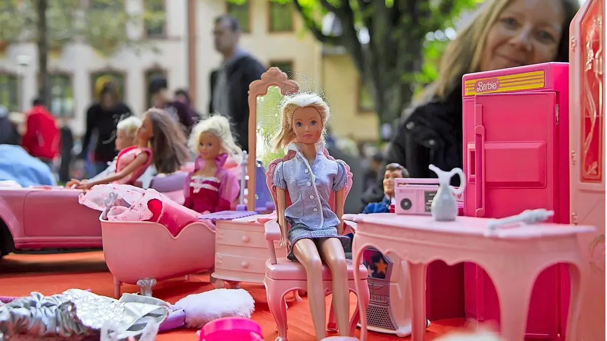 Themenbild - Flohmarkt, Kinderflohmarkt Bild: Flohmarkt in Waldkirch 13.09.2014 Symbolbild, Themenbild, Featurebild, , Foto: Eibner