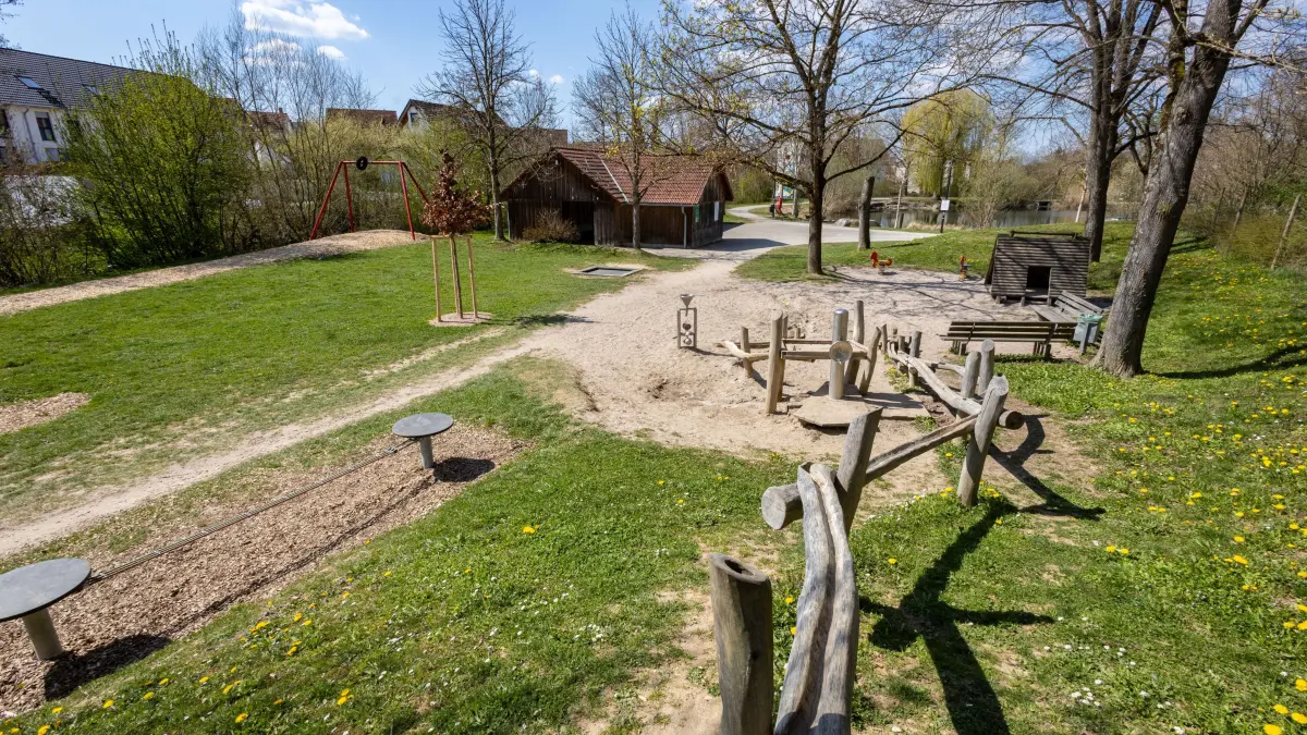 Schlierbach Spielplatz am See