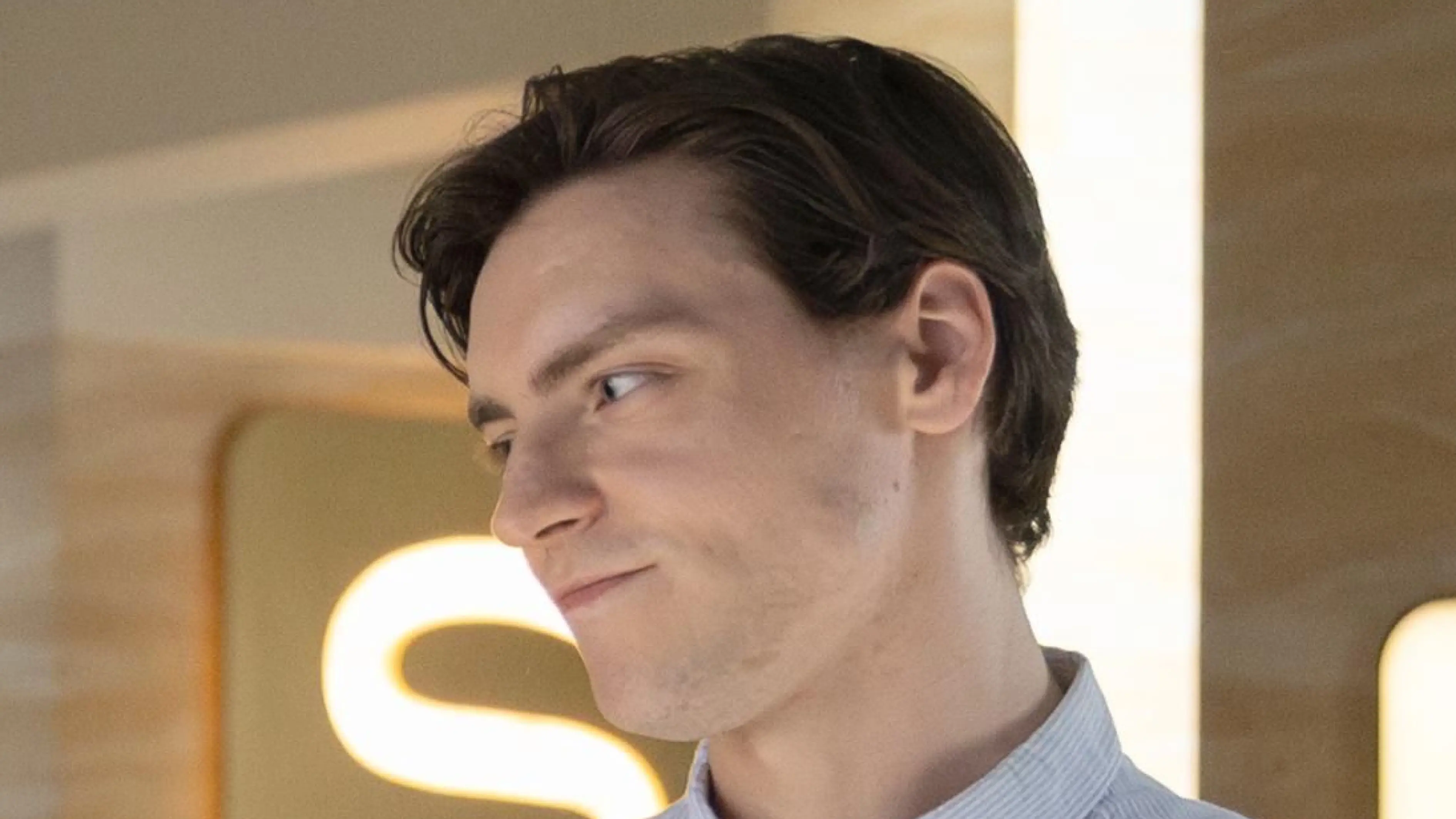 Johannes (Maximilian Schneider) ist kein unbeschriebenes Blatt.