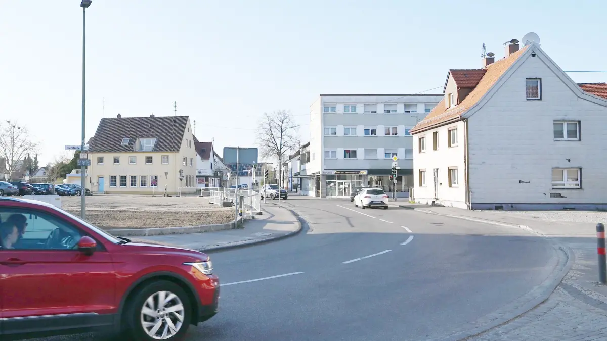 Die Illerstraße soll verlegt werden und ein Kreisverkehr soll entstehen.