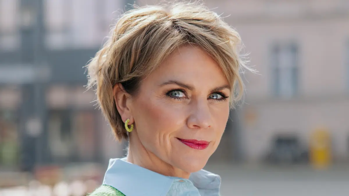 GZSZ-Serienliebling Yvonne (Gisa Zach) betrügt ihren Mann.
