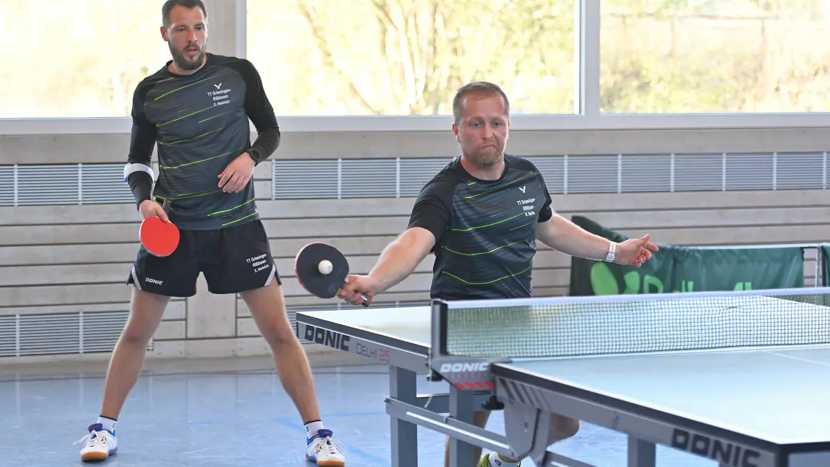 SGM Griesingen/Rißtissen Tischtennis Bezirksliga Robin Sachs (vorne), Emanuel Herbrich