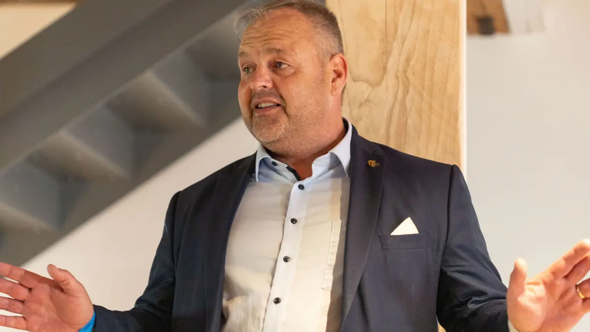 Uhingen, Kirchstr. 1, Wahl des AfD-Kandidaten für die Landtagswahl W-Kreis GP Sandro Scheer