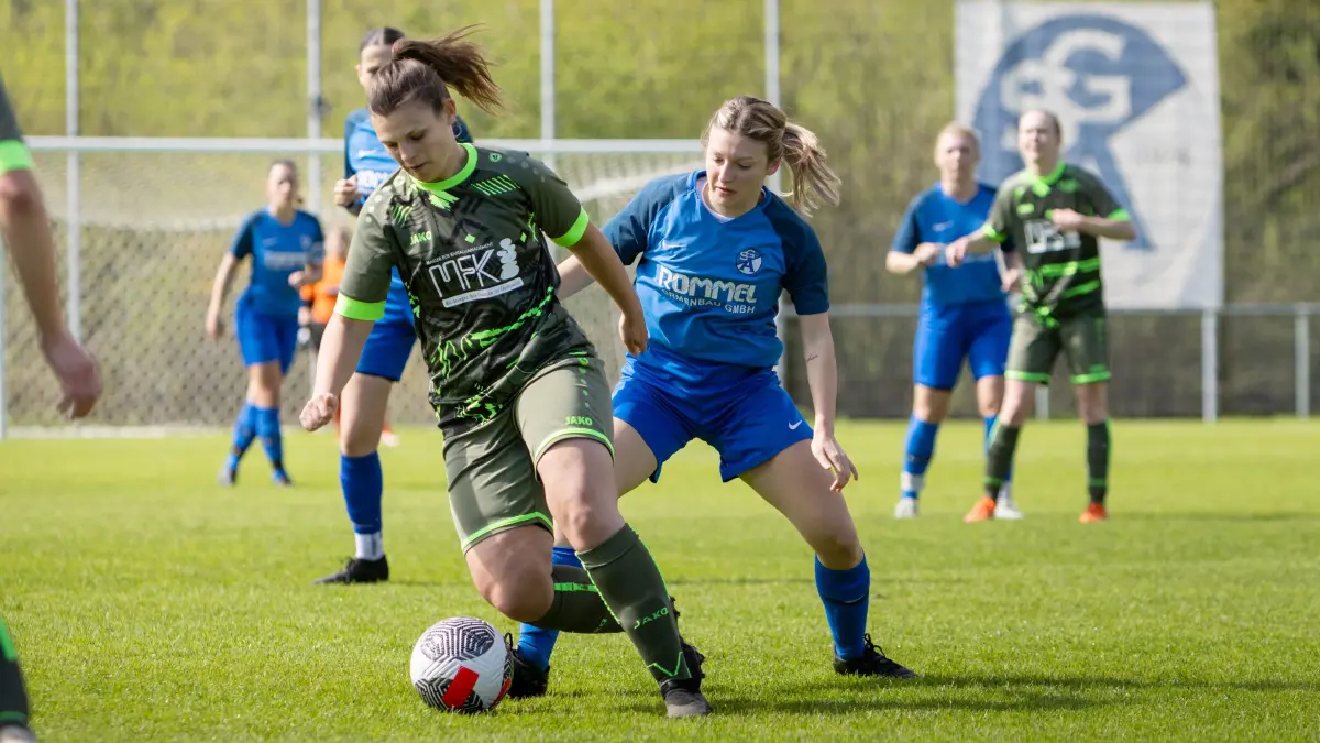 Frauenfußball Landesliga SG Altheim (blau) - SV Granheim