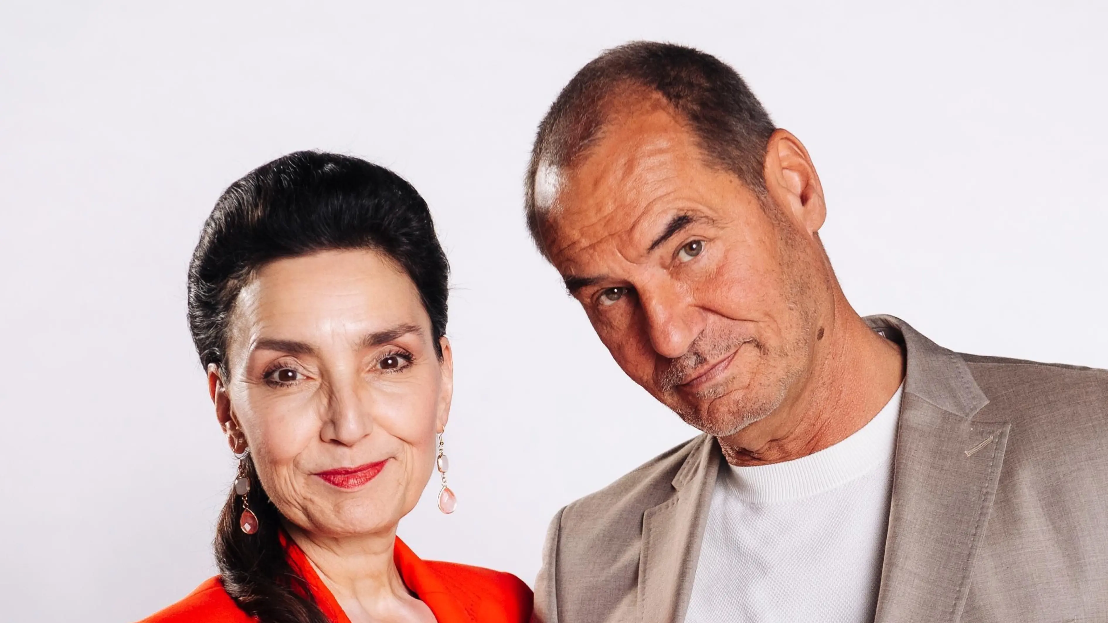 Ehe-Aus bei AWZ: Simone (Tatjana Clasing) und Richard (Silvan-Pierre Leirich) lassen sich scheiden.