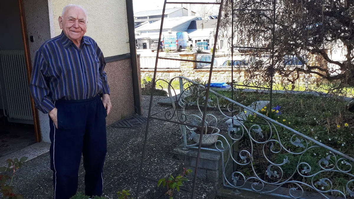 Viele Jahre hatte Hubert Schoy seine Erinnerungen an das KZ in Bisingen verdrängt. Erst als er als erwachsener Mann das Konzentrationslager Buchenwald besuchte, erinnerte er sich wieder.