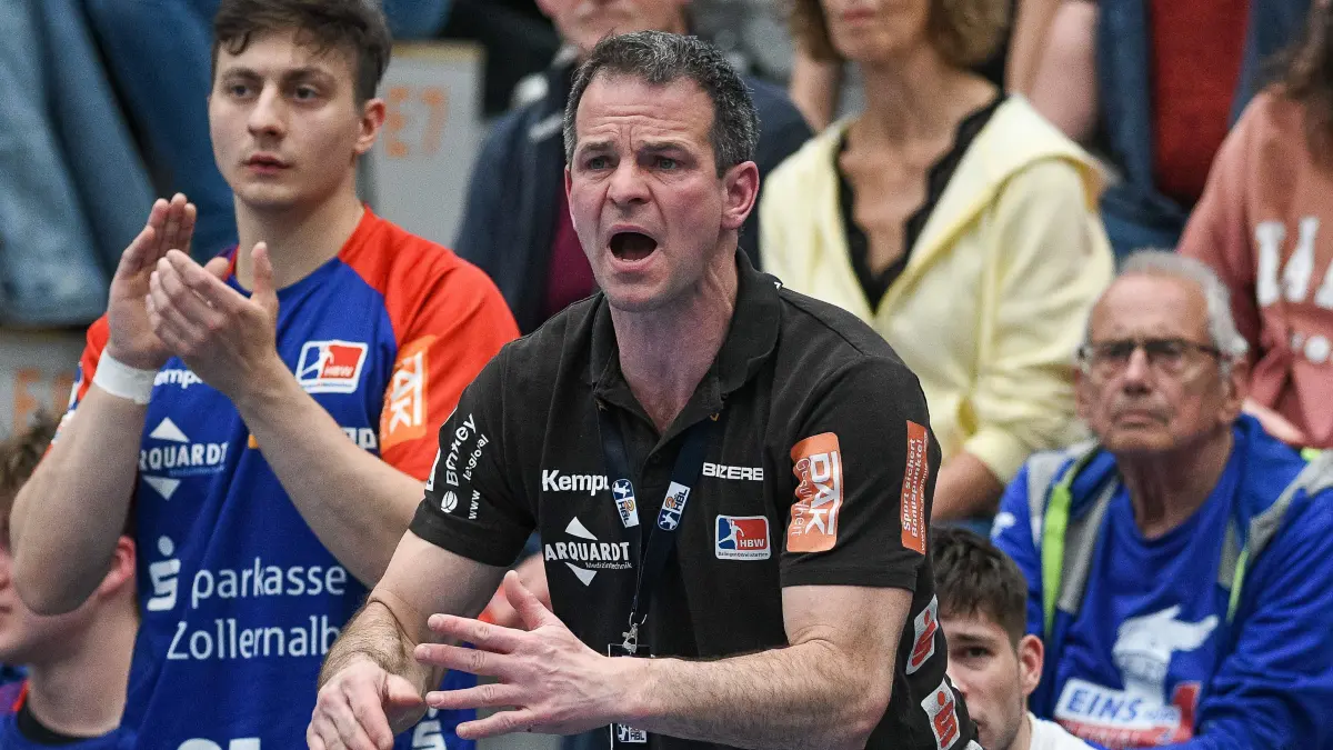 HBW-Cheftrainer Matthias Flohr musste sich mit seinem Team im packenden Showdown der 2. Bundesliga denkbar knapp beim HSC 2000 Coburg geschlagen geben – ein Herzschlagfinale, das die Gallier bis zur letzten Sekunde offen hielten.
