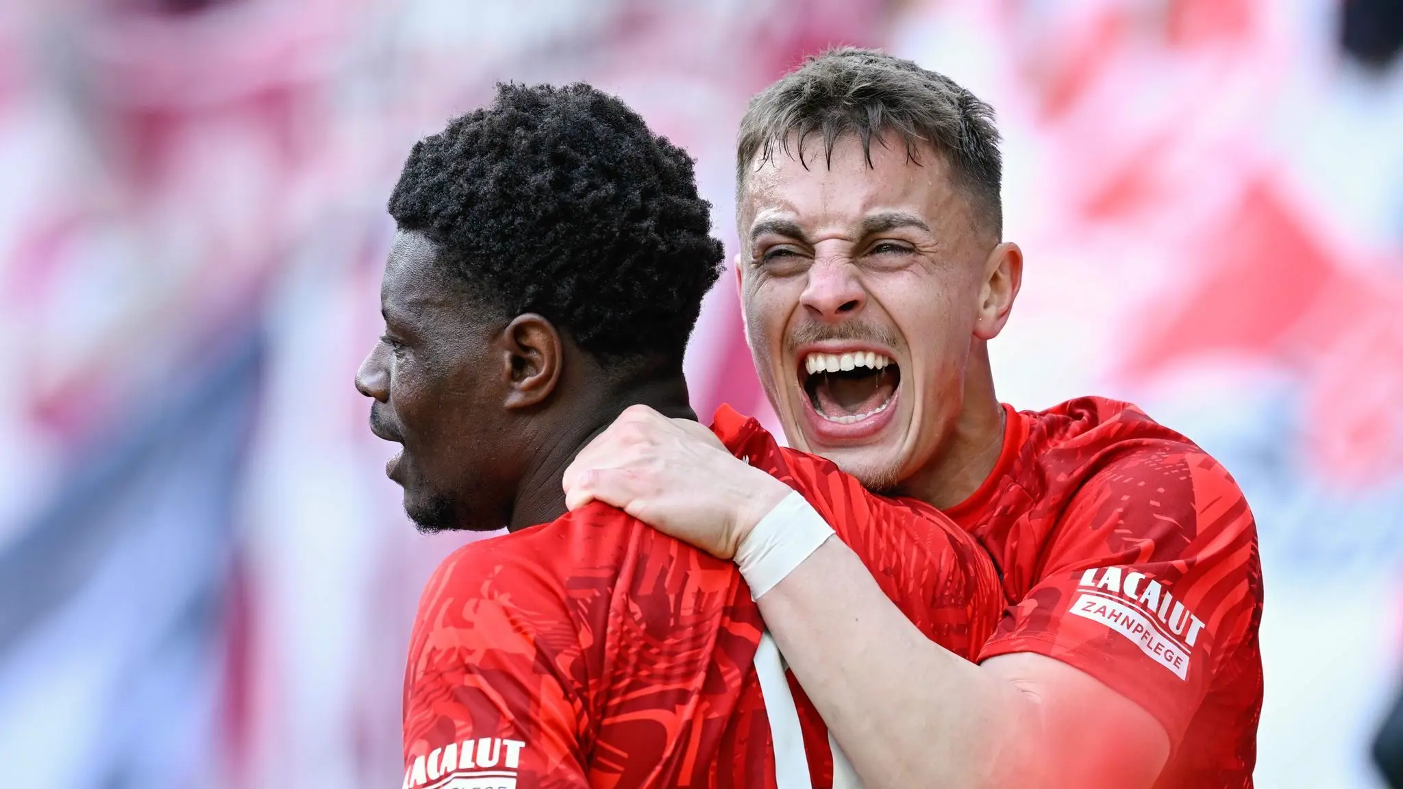 KSC gegen FCK live Hier läuft die 2. Bundesliga heute im Free TV und