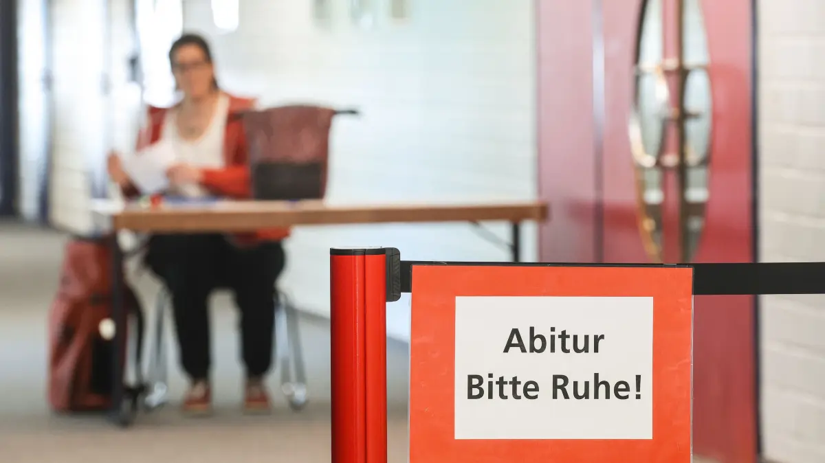 Abitur im Fach Deutsch am Erasmus-Widmann-Gymnasium in Schwäbisch Hall.