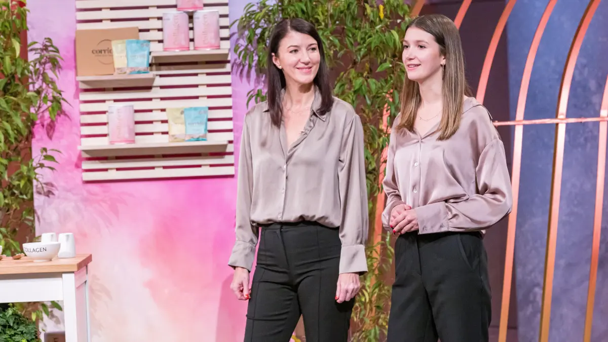Das Gründer-Duo Mirjam Spinnenhirn (l.) und Ellen Spinnenhirn pitcht am 5. Mai 2025 in „Die Höhle der Löwen“ ihr Produkt corridge.