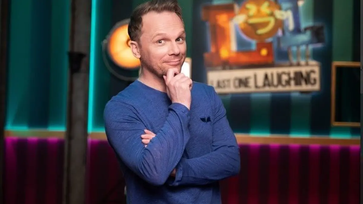 Comdian Ralf Schmitz gewinnt die sechste Staffel von „LOL: Last One Laughing“.