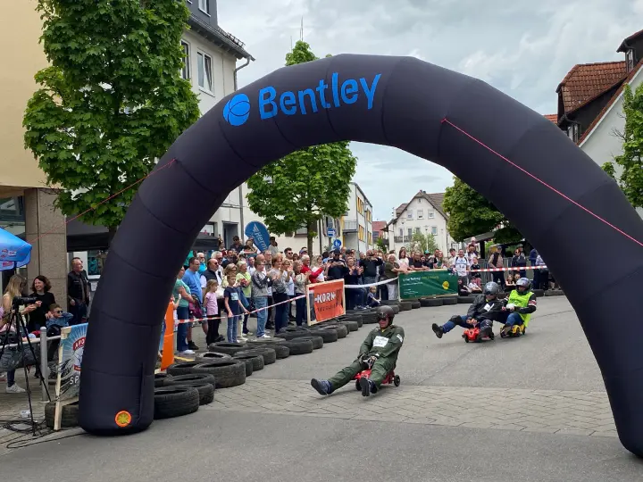 „Hechingen aktiv“ am 3. Mai wieder mit Bobbycar-Rennen