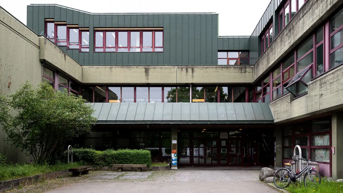 Carlo-Schmid-Gymnasium in Tübingen-Derendingen, Schule, Gymnasium, Abitur, Feuerhägle