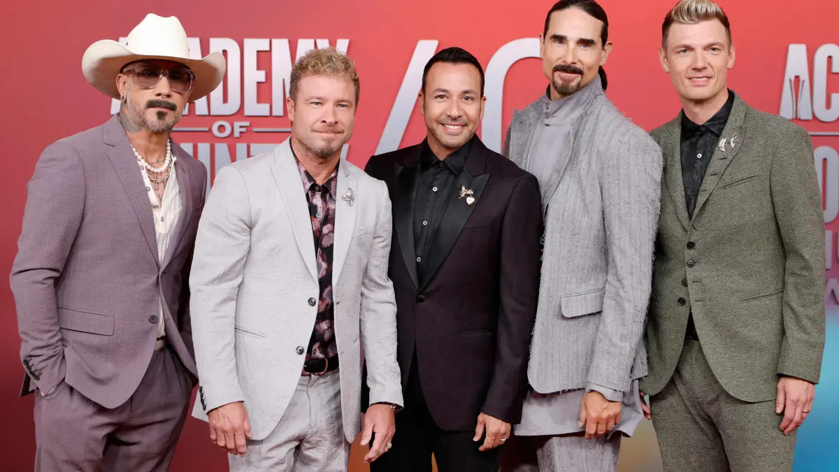 60th Academy of Country Music Awards - Arrivals: FRISCO, TEXAS - MAY 08: EDITORIAL USE ONLY. (L-R) AJ McLean, Brian Littrell, Howie Dorough, Kevin Richardson, and Nick Carter of Backstreet Boys attend the 60th Academy of Country Music Awards at Omni Frisco Hotel at The Star on May 08, 2025 in Frisco, Texas. Jason Kempin/Getty Images/AFP (Photo by Jason Kempin / GETTY IMAGES NORTH AMERICA / Getty Images via AFP)