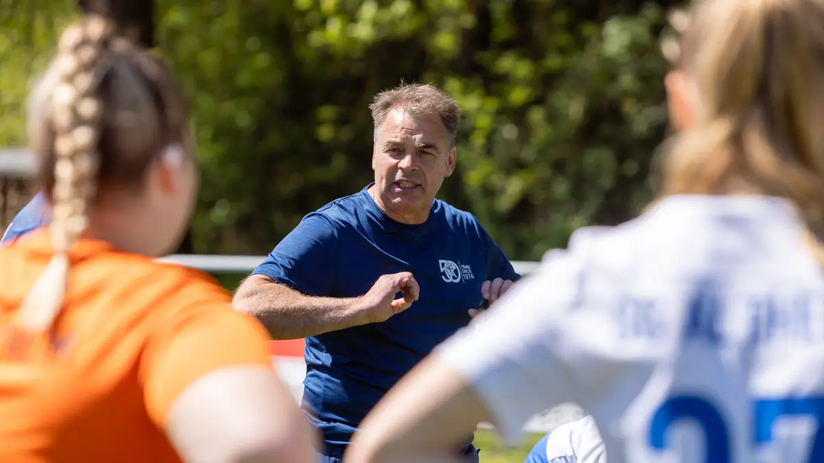 SG Altheim (weiß) - SG Öpfingen 5:0, Frauen Landesliga Fußball Gerhard Kottmann