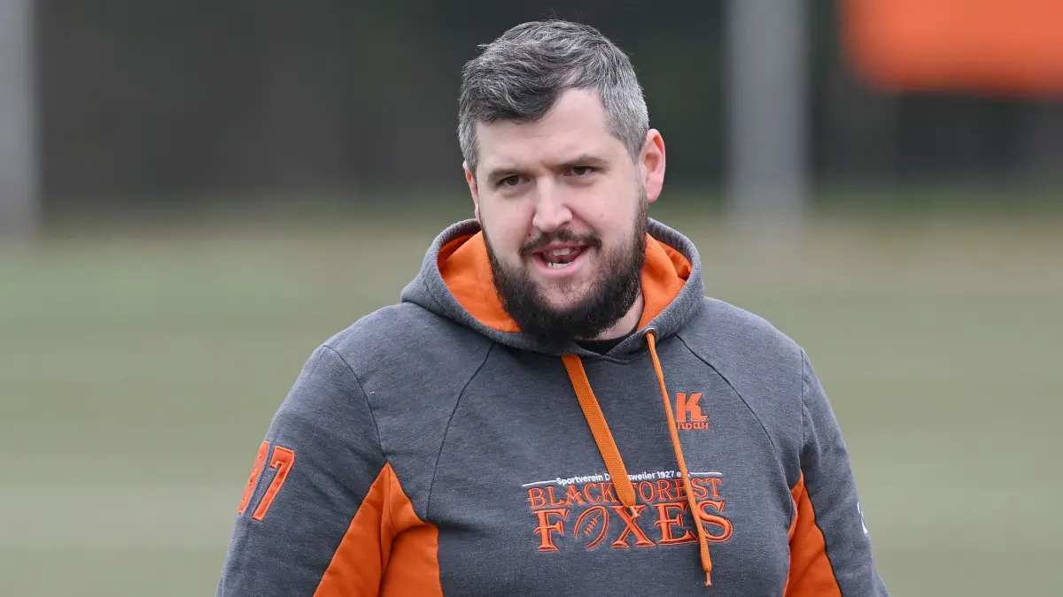 Football Landesliga 2024 Black Forest Foxes: Football 2024 08.04.2024
Landesliga
Black Forest Foxes - Badener Greifs
Trainer Flavio Consagra (Black Forest Foxes)
FOTO: Pressefoto ULMER / Markus Ulmer
xxNOxMODELxRELEASExx