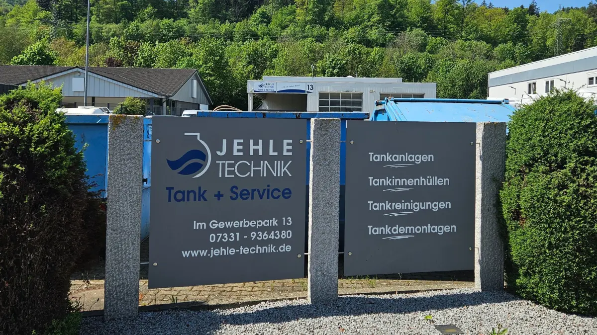 Der Fachbetrieb für alle Arbeiten an Tankanlagen – der Rund-um-Service von Jehle Technik an ihrem Standort in Kuchen.