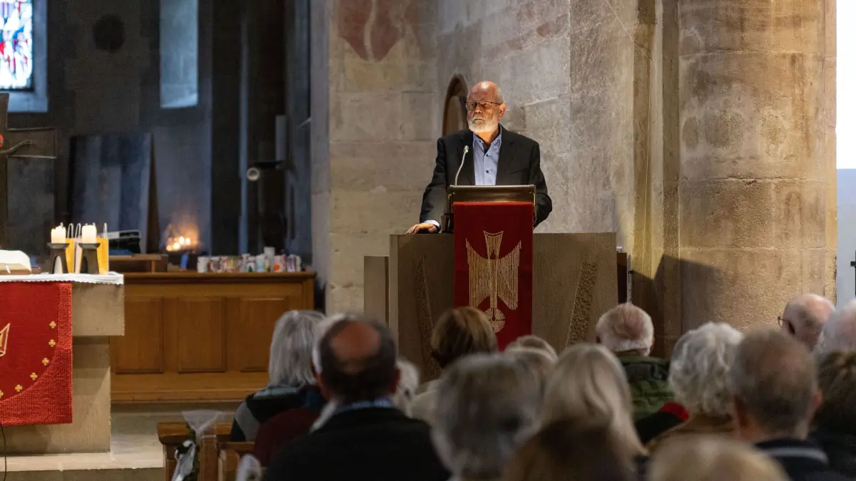 Faurndau, Stiftskirche: Vortrag Walter Ziegler "Stiftskirche Faurndau ins Licht gerückt – Stationen aus 800 Jahren“