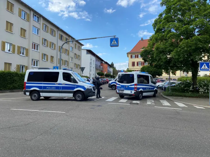 Schüsse in der Nordstadt - Polizei sichert Gebiet ab