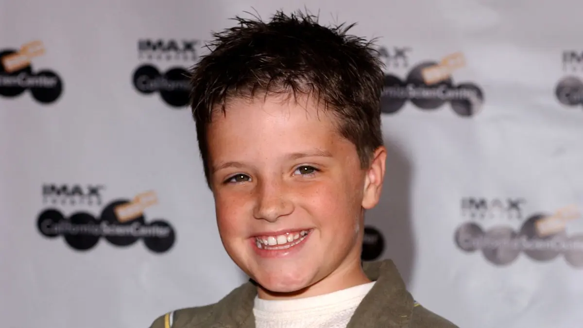 LOS ANGELES - SEPTEMBER 9: Actor Josh Hutcherson arrives at the world premiere of "Volcanoes of the Deep Sea" at the California Science Museum's IMAX Theater on September 9, 2003 in Los Angeles, California. (Photo by Amanda Edwards/Getty Images) (Photo by Amanda Edwards / Getty Images North America / Getty Images via AFP)