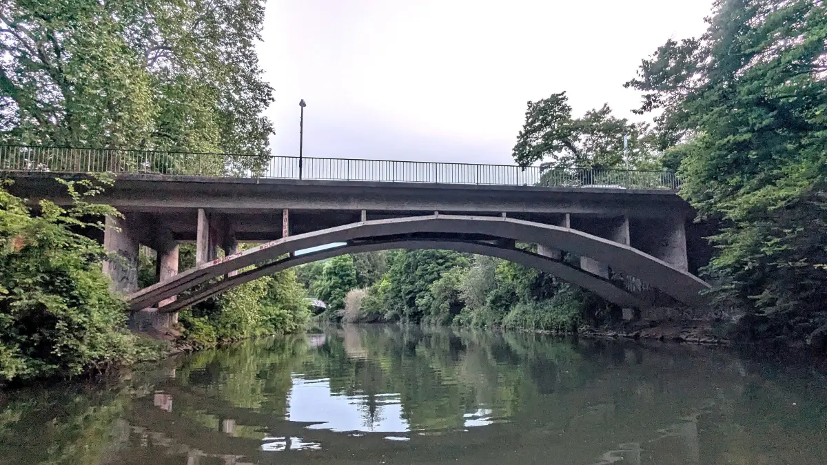 Alleenbrücke über den Neckar in Tübingen (zwischen Neckarinsel und Neckarhalde)