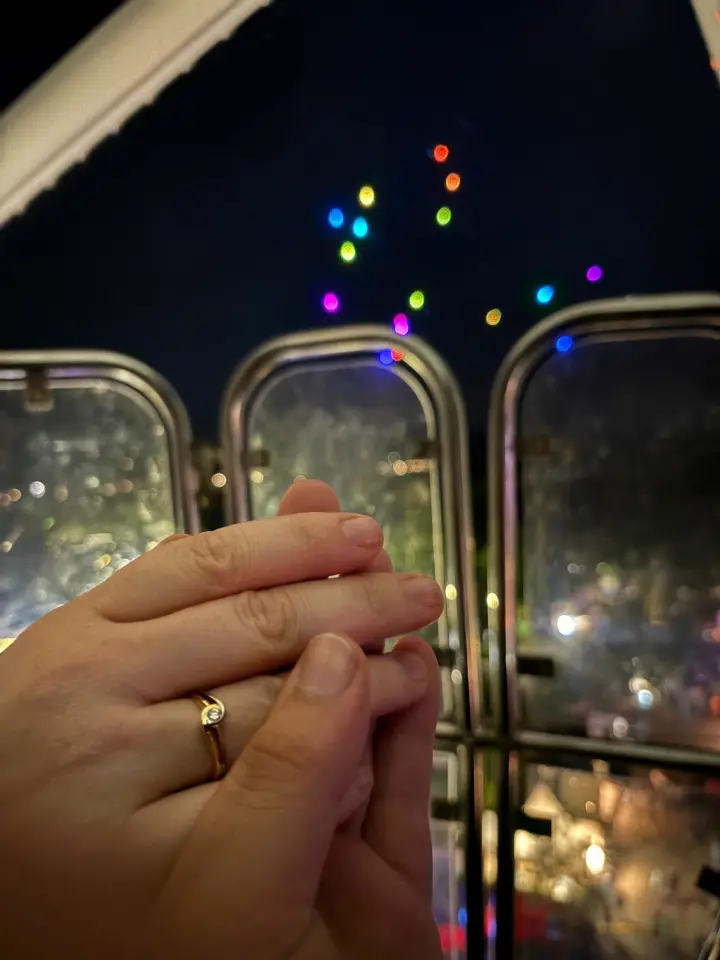 Alex Maier hat sich im Maientags-Riesenrad verlobt