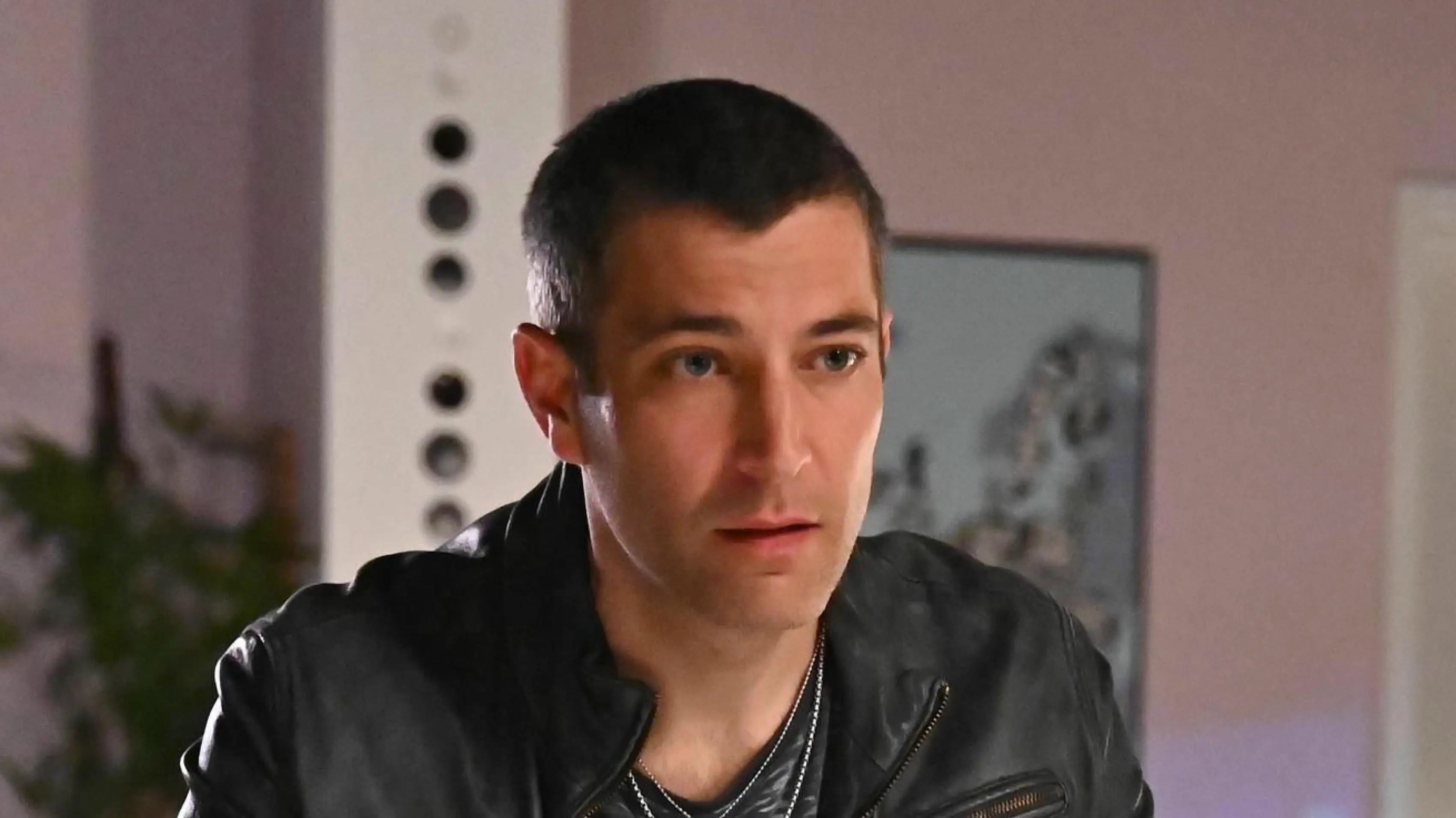 Dragan (Florian Thunemann)