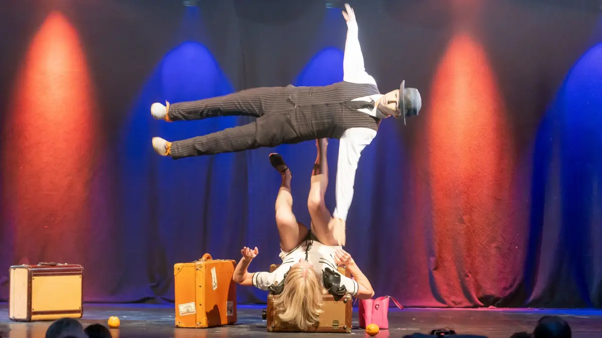 Ulmer Zelt: High Voltage!