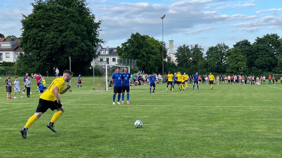 Der TSV Albeck kickt auch in der kommenden Saison in der Kreisliga A, der FC Blautal muss weiter eine Klasse tiefer ran. Das ergab das Relegationsspiel am Montagabend (16. Juni).