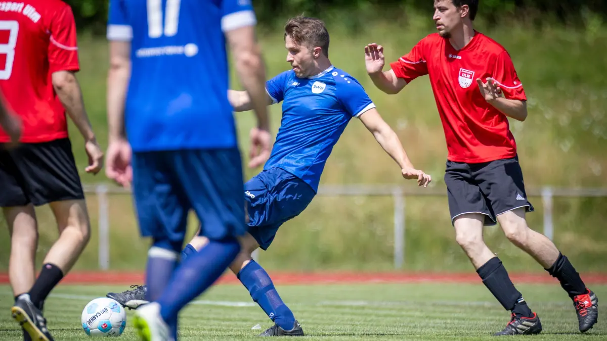 Max Wanner Fußballspiel in 24. Auflage: Presse-Team verteidigt den Titel gegen die ...